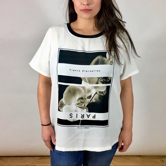 Forever 21 Tops - Casual PARIS Chic Top